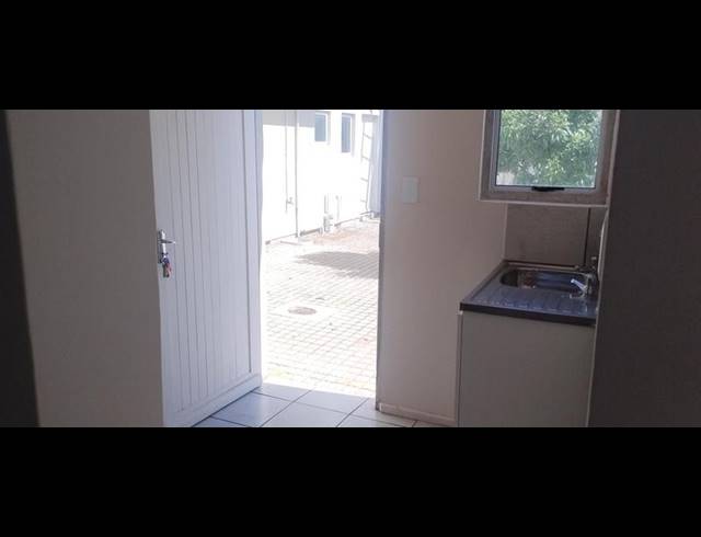 2 BEDROOM APARTMENT FOR SALE IN DE ALMEIDA